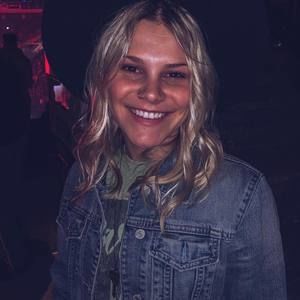 Meet your Posher, Jade